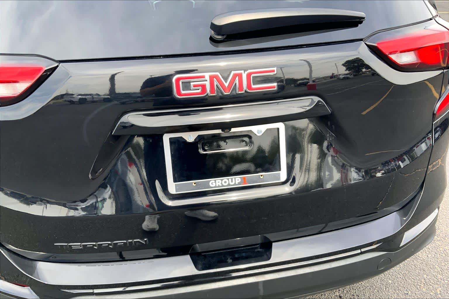 Used 2019 GMC Terrain SLE w/ Black Edition FWD image 31