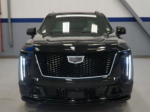 Used 2025 Cadillac Escalade V w/ LPO, Floor Liner Package image 9