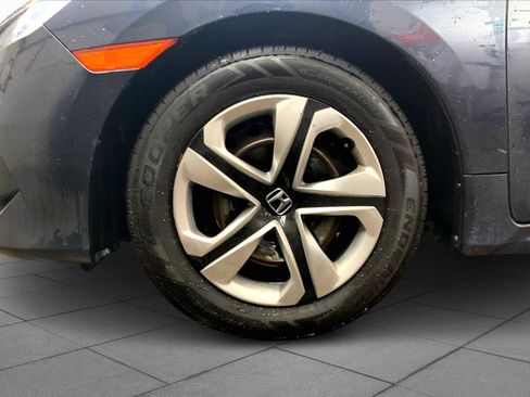 Used 2018 Honda Civic LX image 9