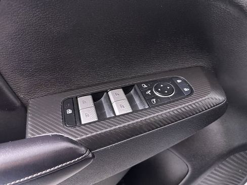 Used 2024 Mitsubishi Outlander SE image 44