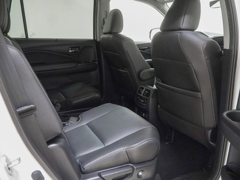 Used 2022 Honda Pilot Touring image 45