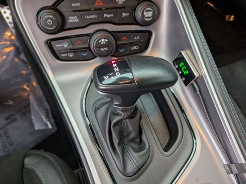 Used 2022 Dodge Challenger R/T Scat Pack w/ Shaker Package image 17