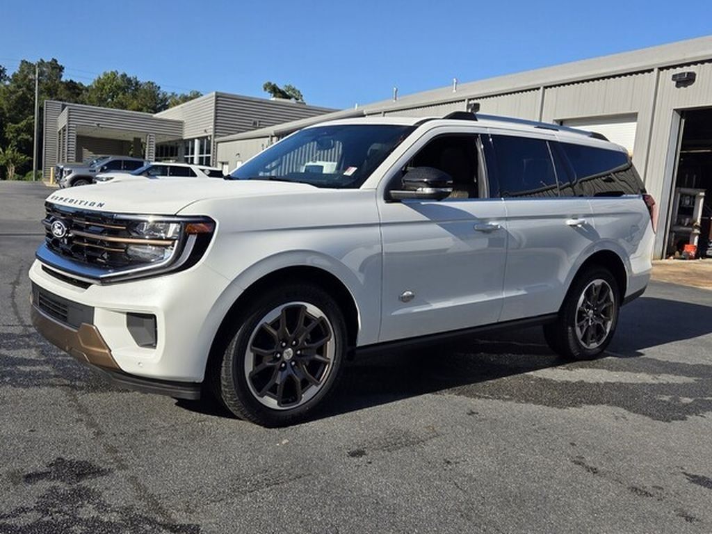 New 2027 Ford Expedition King Ranch AWD/4WD image 3