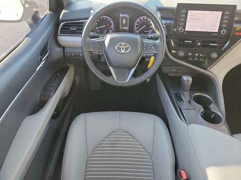 Used 2021 Toyota Camry SE image 13