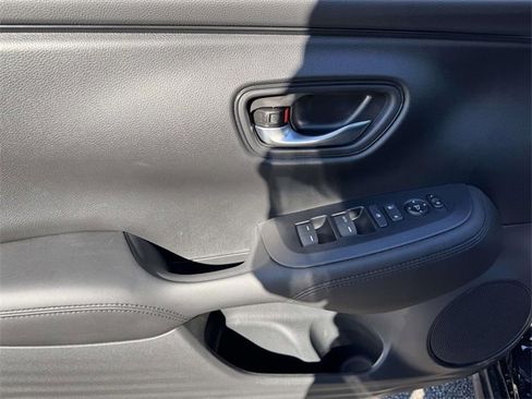 New 2026 Honda HR-V LX image 13