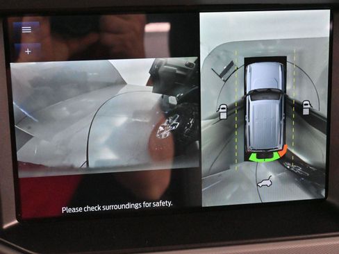 Used 2023 Ford Bronco Badlands image 22