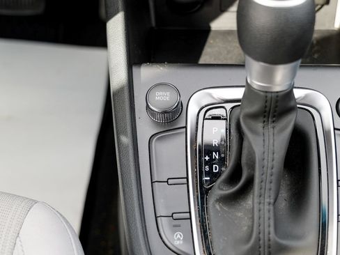 Used 2023 Hyundai Kona SEL AWD/4WD image 49