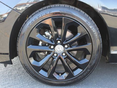 Used 2015 Honda Accord Sport image 6