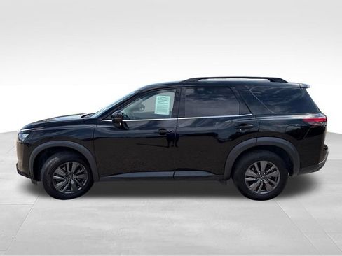 Certified 2023 Nissan Pathfinder SV FWD image 5