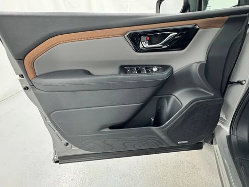 New 2026 Subaru Forester Sport AWD/4WD image 19