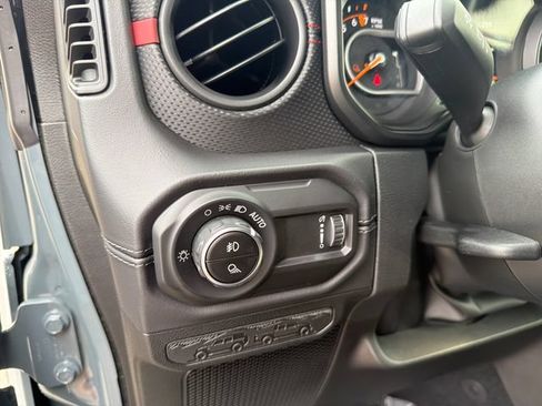 New 2026 Jeep Gladiator Rubicon AWD/4WD image 13