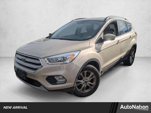 Used 2018 Ford Escape SEL image 1