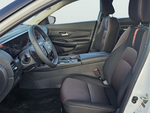 New 2026 Nissan Sentra SR w/ Floor Mat Package image 10