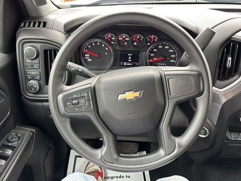 Used 2024 Chevrolet Silverado 1500 Custom image 25