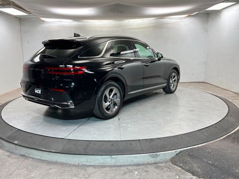 Used 2026 Genesis GV70 2.5T Advanced image 5