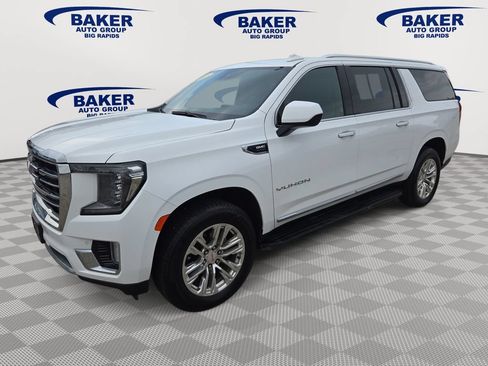 Used 2023 GMC Yukon XL SLT AWD/4WD image 7