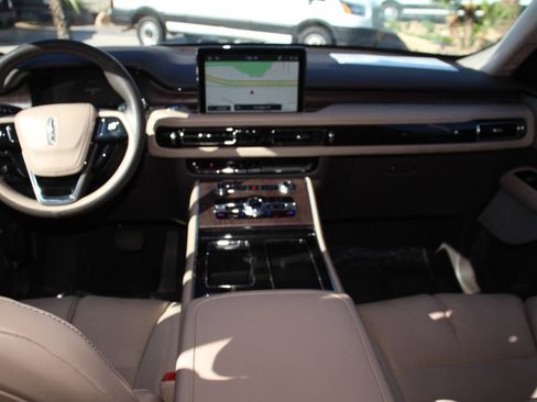 Certified 2022 Lincoln Aviator Reserve w/ Equipment Group 201A image 14