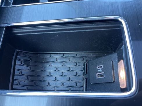 Certified 2024 Lincoln Aviator AWD w/ Premium Package image 38
