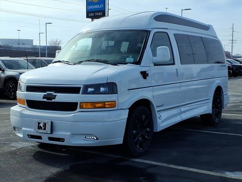 New 2026 Chevrolet Express 2500 w/ Driver Convenience Package image 2