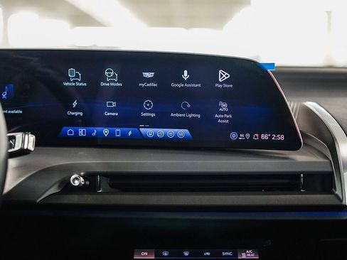 Used 2026 Cadillac Vistiq Sport image 15