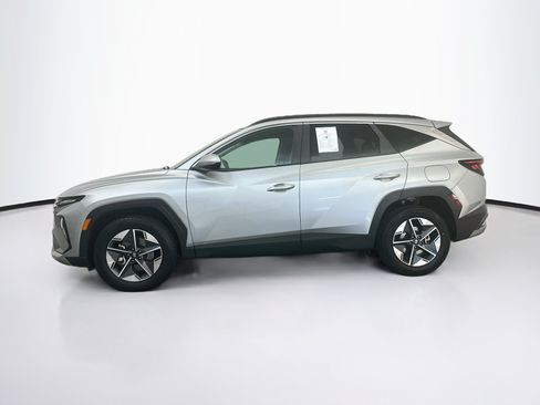 Used 2025 Hyundai Tucson SEL AWD/4WD image 4
