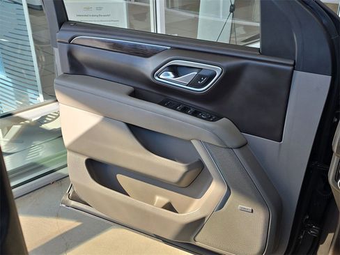 Certified 2021 Chevrolet Suburban LT image 21