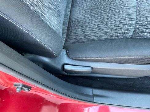 Used 2015 Nissan Sentra SV FWD image 40