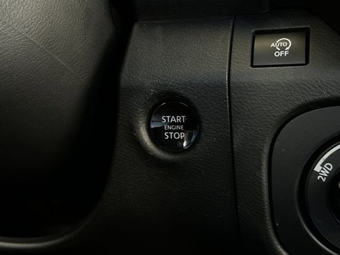 Used 2026 Nissan Frontier PRO-4X AWD/4WD image 19