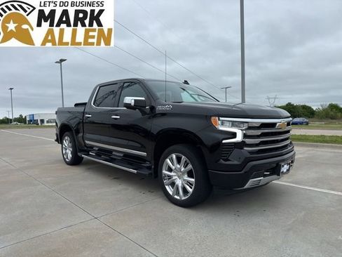 Used 2023 Chevrolet Silverado 1500 High Country w/ High Country Premium Package AWD/4WD image 1