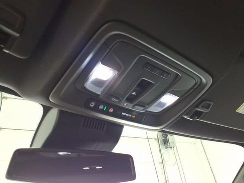 Used 2026 Chevrolet Silverado 1500 LTZ AWD/4WD image 24