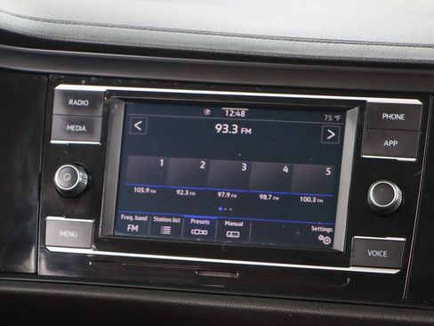 Used 2020 Volkswagen Jetta S image 19