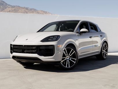 New 2025 Porsche Cayenne Turbo