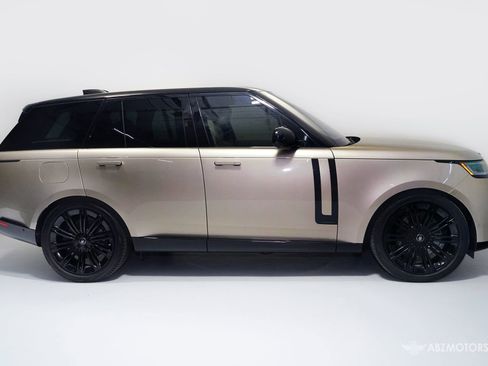 Used 2023 Land Rover Range Rover Autobiography AWD/4WD image 4