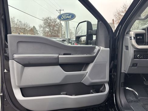 New 2026 Ford F250 XLT w/ Tremor Off-Road Package image 17