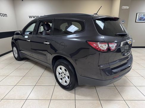 Used 2015 Chevrolet Traverse LS image 4