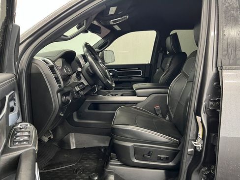 Used 2020 RAM 2500 Laramie w/ Night Edition AWD/4WD image 4