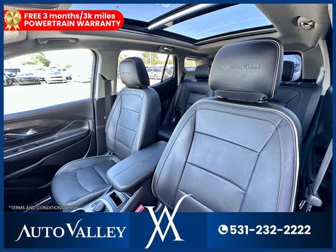 Used 2020 GMC Terrain Denali w/ Denali Premium Package AWD/4WD image 16