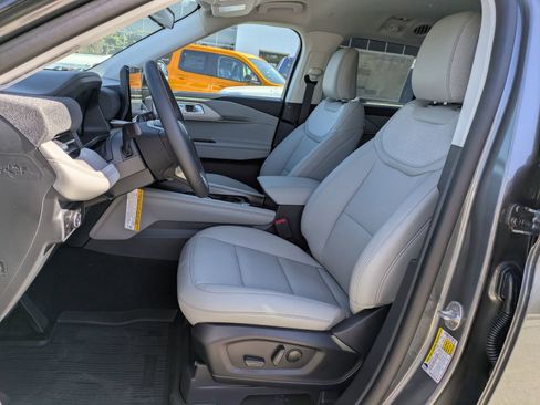 New 2026 Ford Explorer Active RWD image 11