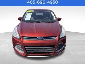 Used 2016 Ford Escape SE video 2