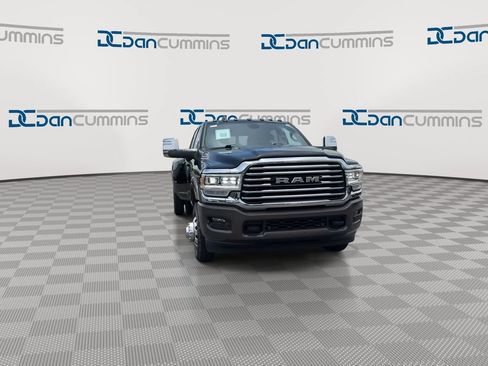 Used 2024 RAM 3500 Limited w/ Towing Technology Group AWD/4WD image 3