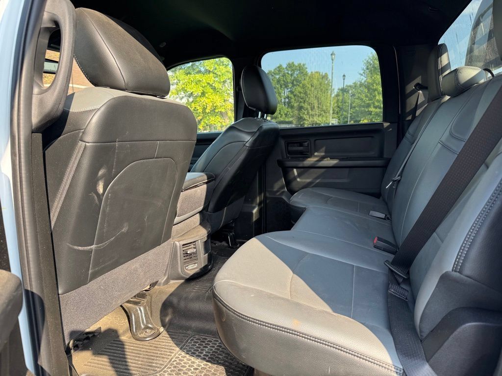 Used 2021 RAM 5500 Tradesman w/ Chrome Appearance Group AWD/4WD image 12