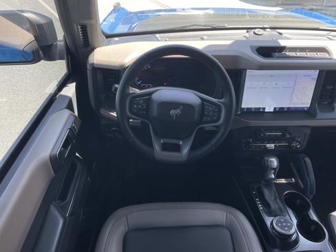 Used 2024 Ford Bronco Wildtrak image 12