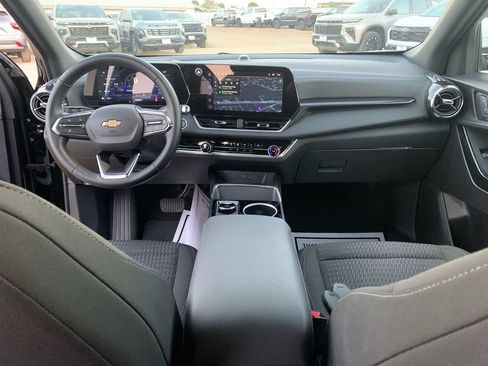 Certified 2026 Chevrolet Equinox LT FWD image 18