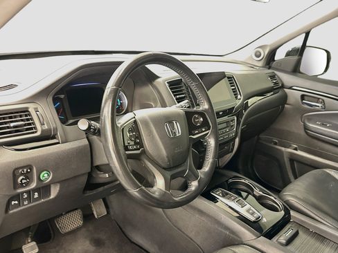 Used 2019 Honda Pilot Touring image 18