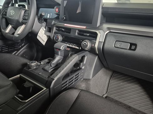 New 2026 Toyota 4Runner 4WD image 35