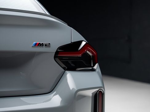 Used 2026 BMW M2 w/ Lighting Package RWD image 29