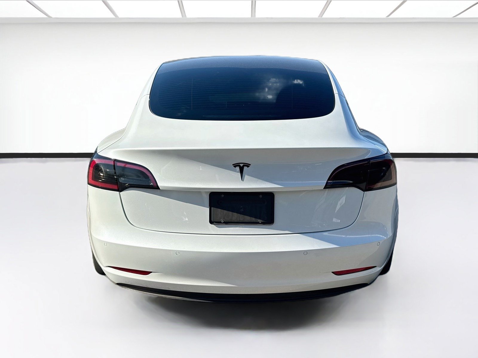 Used 2022 Tesla Model 3 RWD image 5