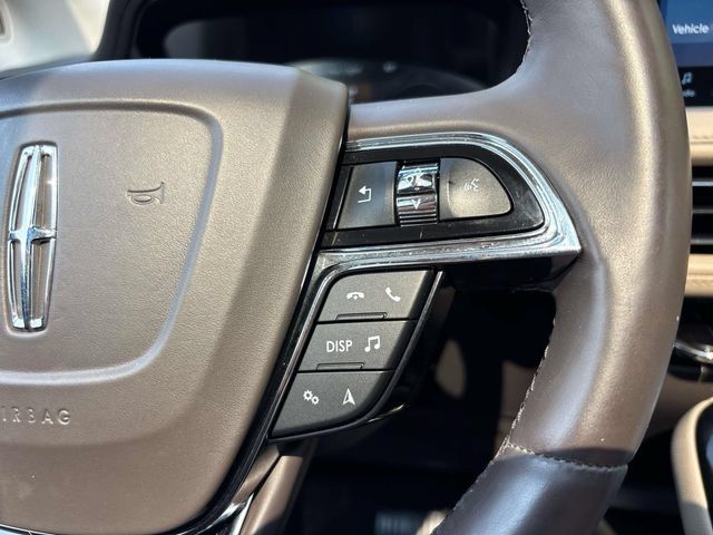 Used 2022 Lincoln Nautilus Reserve AWD/4WD image 30