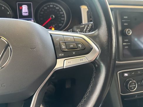Used 2020 Volkswagen Atlas Cross Sport SE w/ Panoramic Sunroof Package AWD/4WD image 17