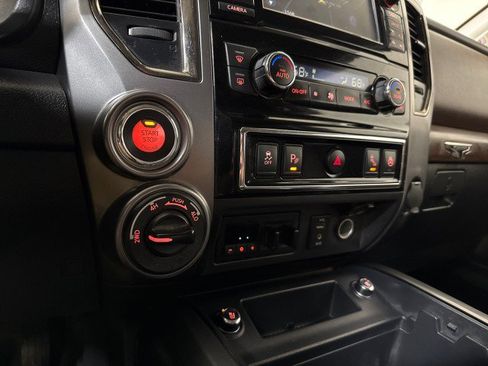 Used 2018 Nissan Titan Platinum Reserve w/ Platinum Utility Package image 24